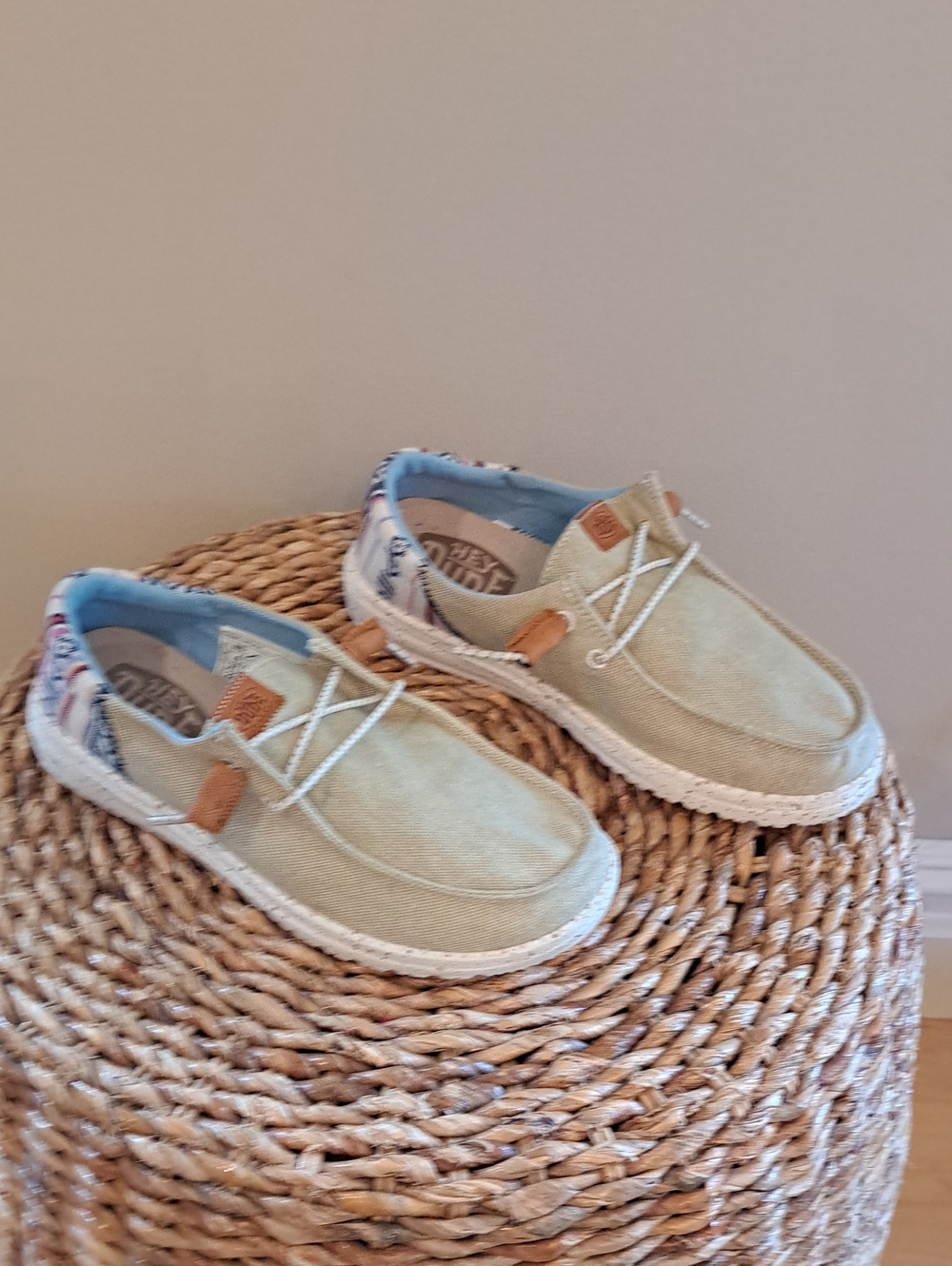 Hey Dude Womens Wendy Funk Baja Tan Natural Canvas/Print Slip-On Loafers 6